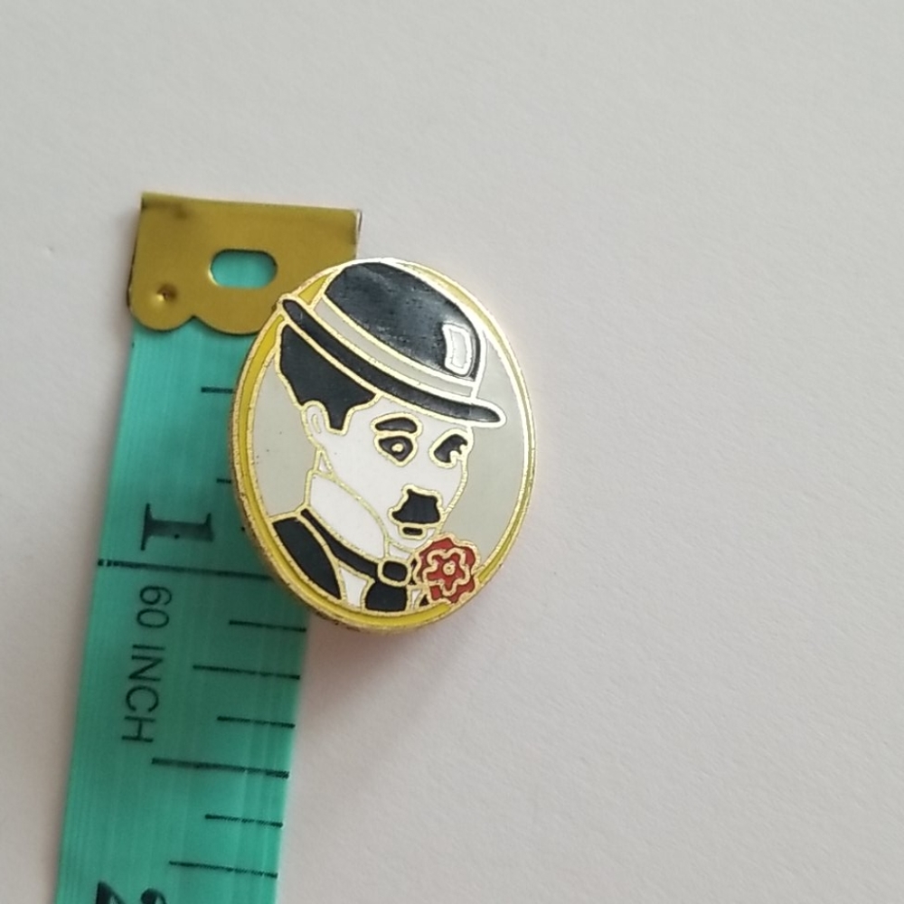 Charlie Chaplin pin - Picture 5 of 5